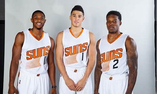 Enjoy Sunset Vibes and Specials at Cabo Wabo’s Happy Hour in Mexico