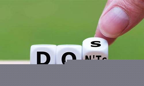 The Dos and Don’ts of Cabo Wabo’s Dress Code