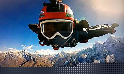 极限飞行！wabo 跳伞体育比赛热血角逐(极限跳伞的死亡率是多少)